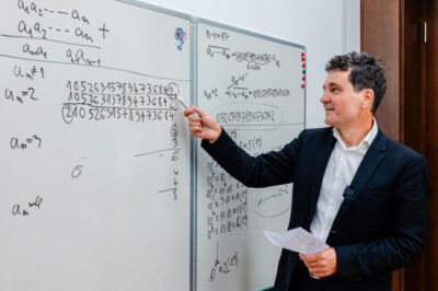 Mesajul Universității Sorbona, unde Nicușor Dan și-a luat doctoratul în matematică